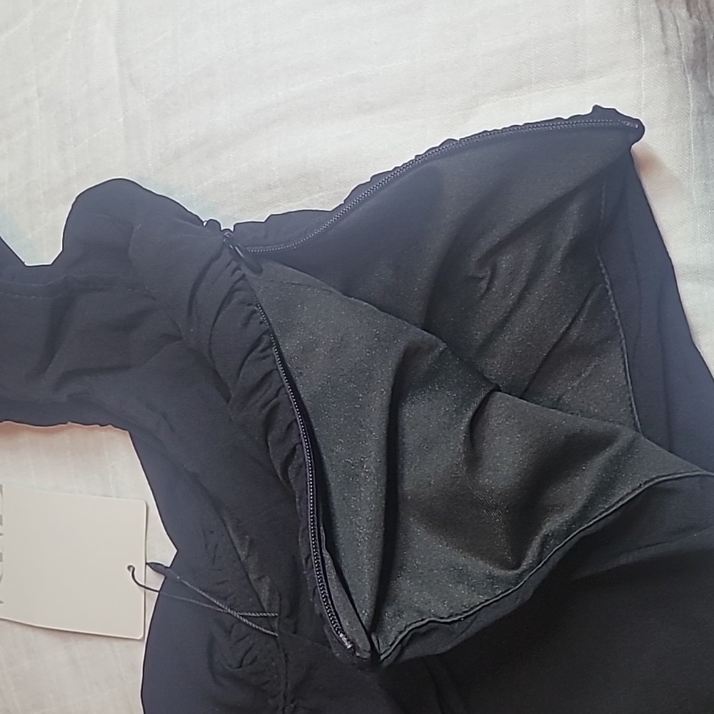 Zara Elegant Black Top - Picture 3 of 4